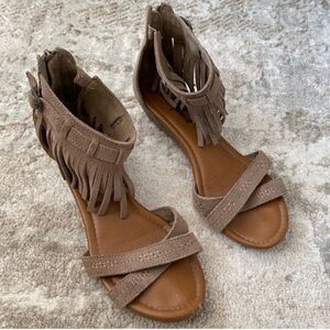 Minnetonka Suede Festival Fringe Sandals